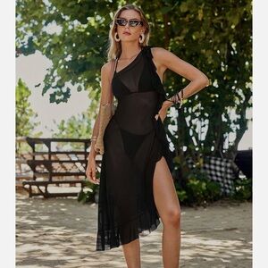 NWT Summer Beachwear Size M Black Ruffled Hem Coverup Dress